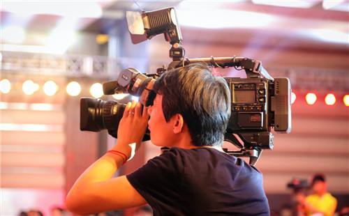 ��˾����Ƭ�Ĕz